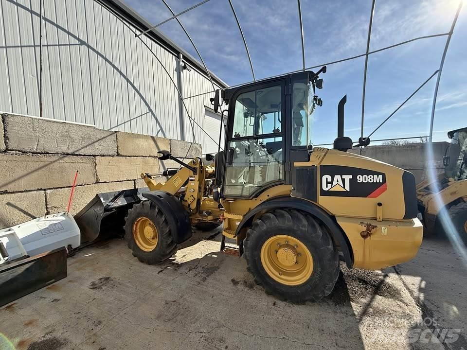 CAT 908M 輪胎式裝載機