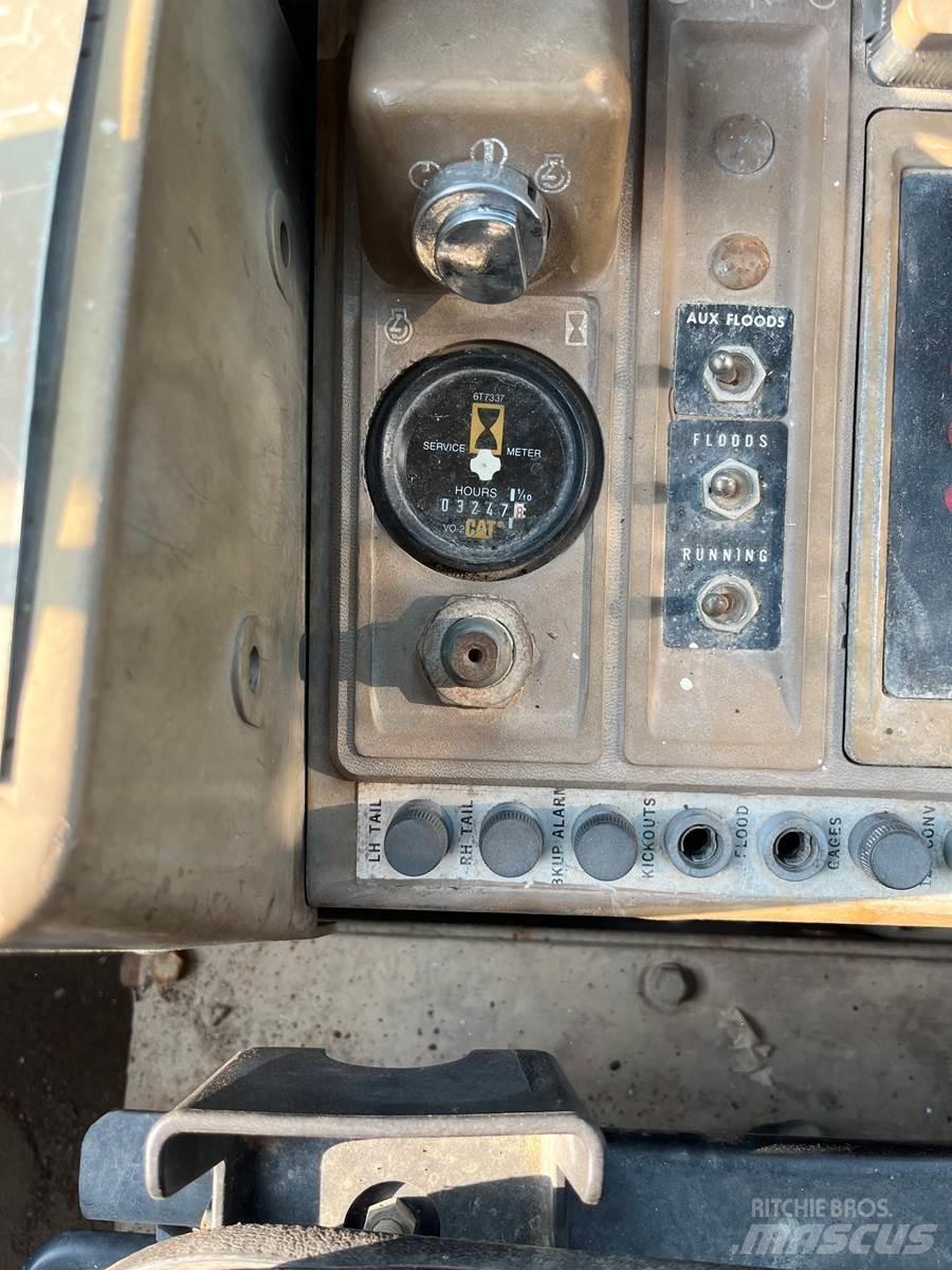 CAT 916 輪胎式裝載機
