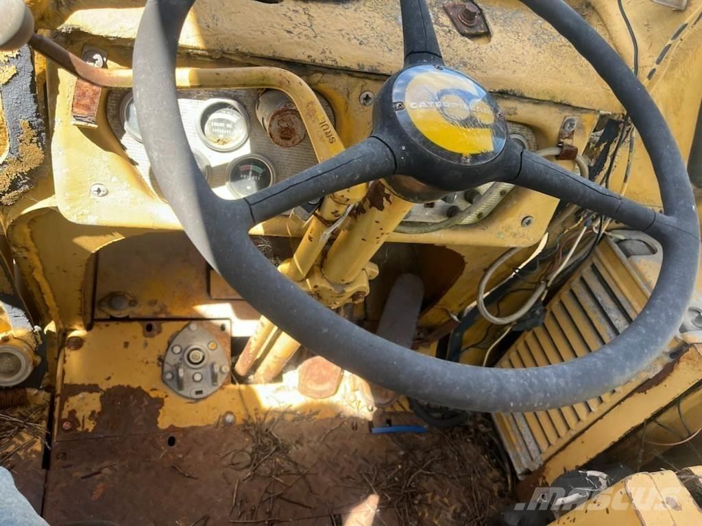 CAT 922B 輪胎式裝載機