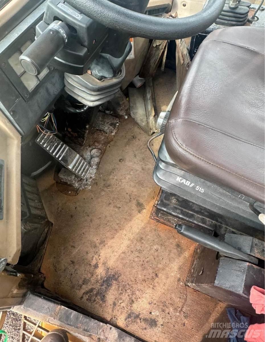 CAT 924F 輪胎式裝載機