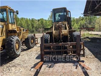 CAT 926E 輪胎式裝載機