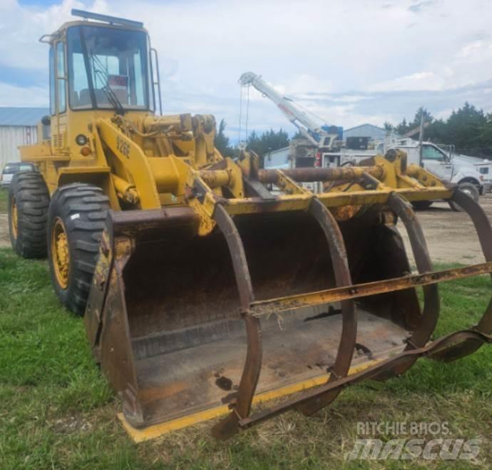 CAT 926E 輪胎式裝載機