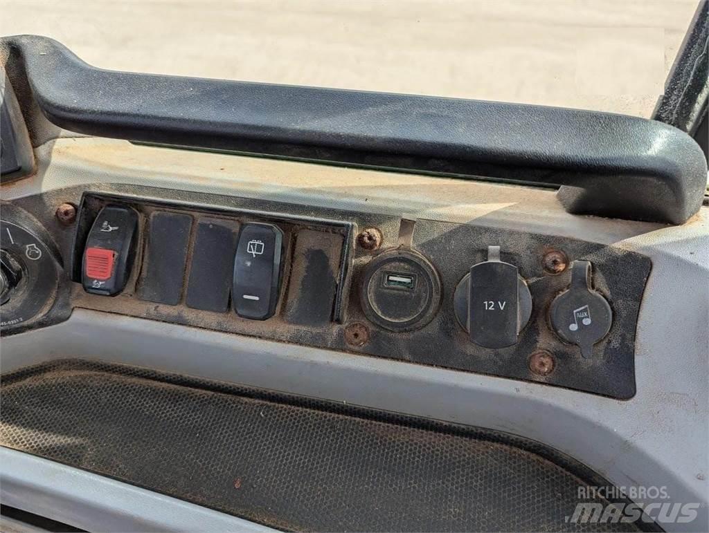 CAT 926M 輪胎式裝載機