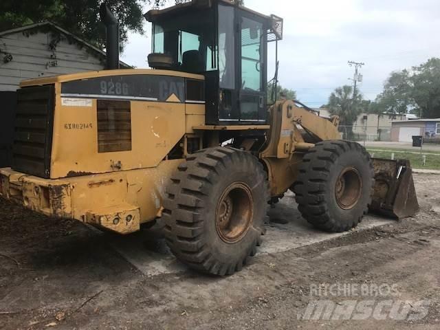 CAT 928G 輪胎式裝載機