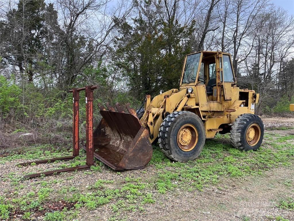 CAT 930 輪胎式裝載機