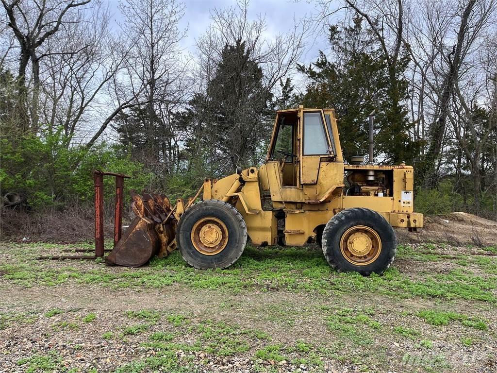 CAT 930 輪胎式裝載機