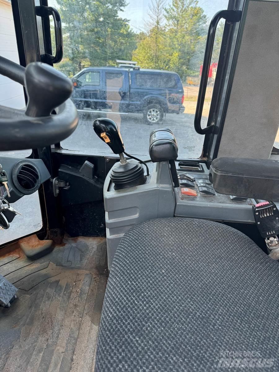 CAT 930G 輪胎式裝載機