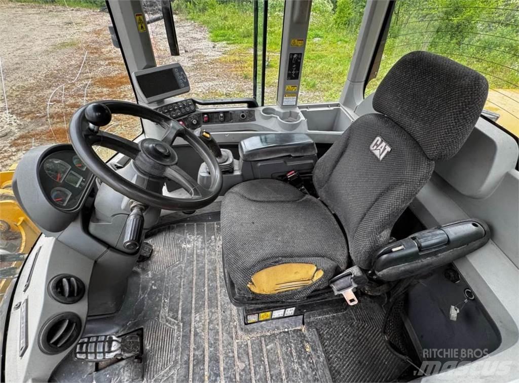 CAT 930K 輪胎式裝載機