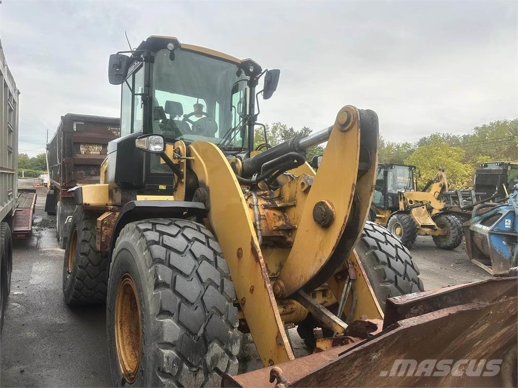 CAT 930M 輪胎式裝載機