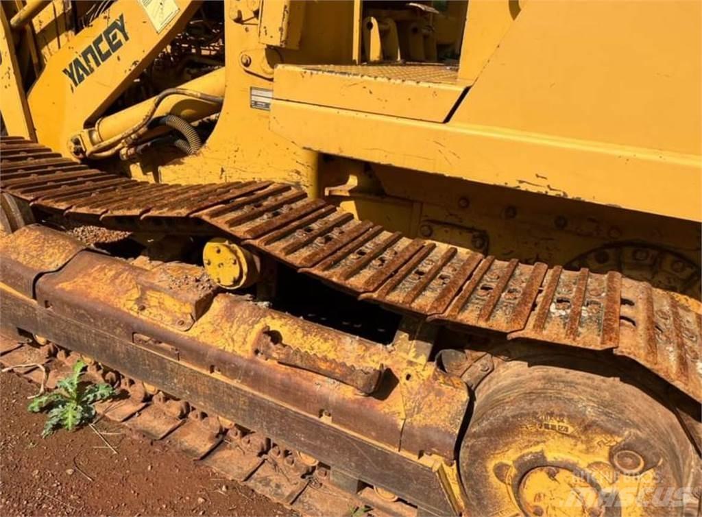 CAT 933C 履帶推土機