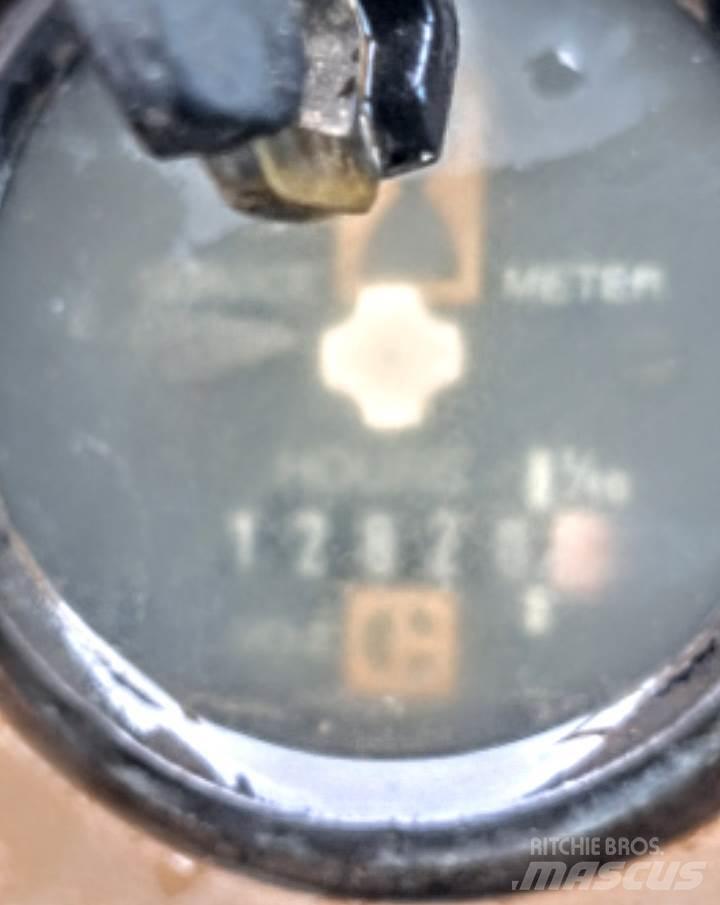 CAT 936E 輪胎式裝載機