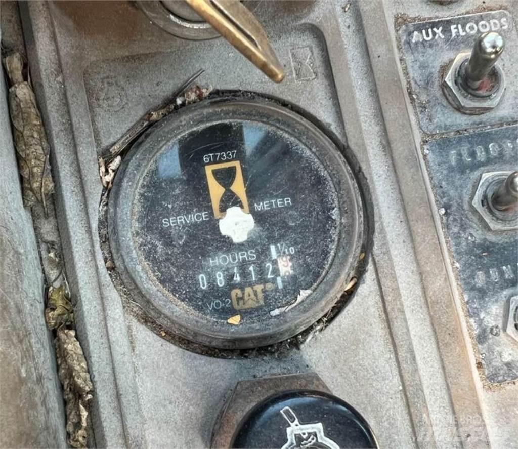 CAT 936F 輪胎式裝載機