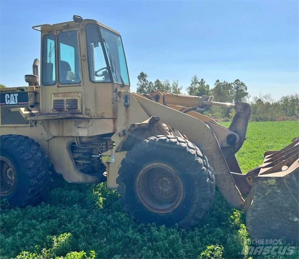 CAT 936F 輪胎式裝載機