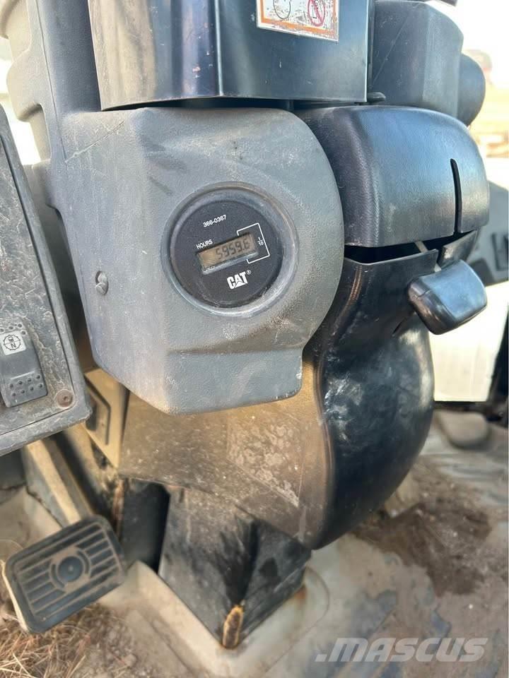CAT 938G 輪胎式裝載機