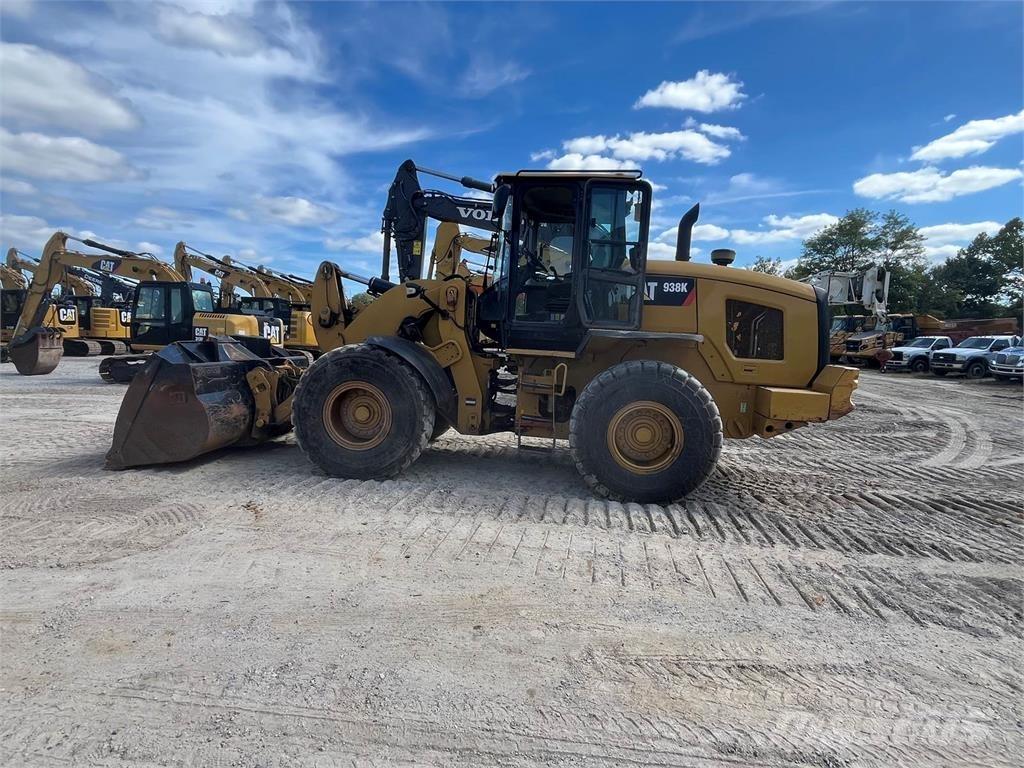 CAT 938K 輪胎式裝載機
