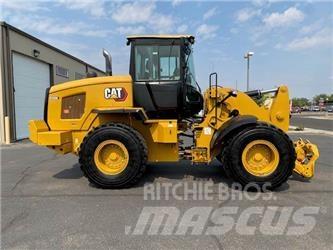 CAT 938M 輪胎式裝載機