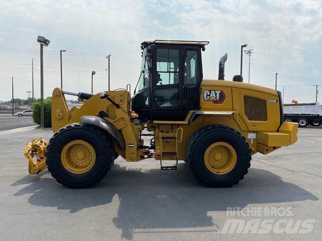 CAT 938M 輪胎式裝載機