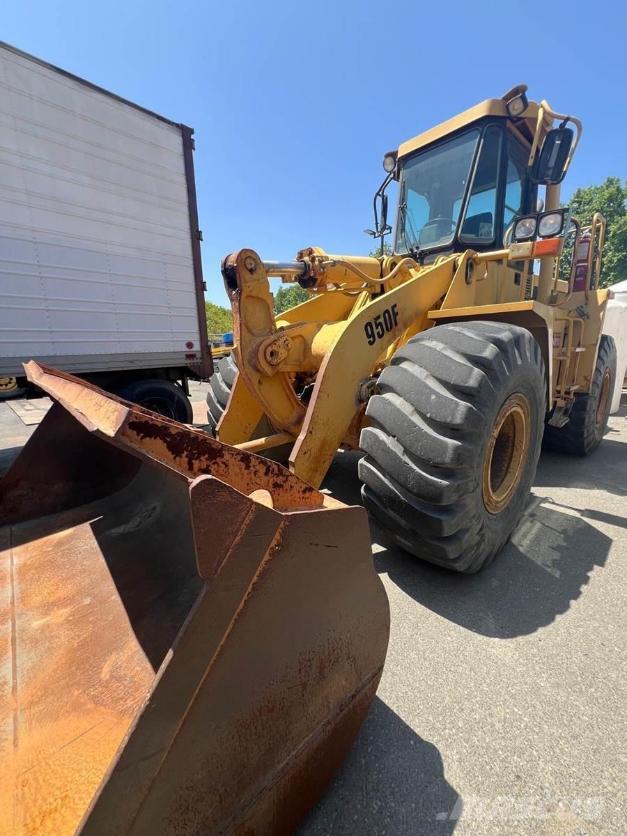 CAT 950F 輪胎式裝載機
