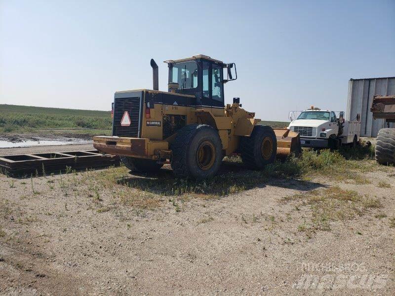CAT 960F 輪胎式裝載機