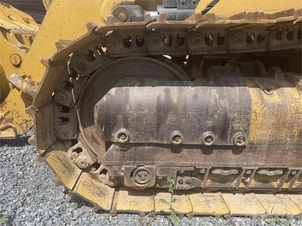 CAT 963D 推土機