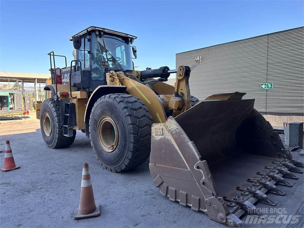 CAT 966L 輪胎式裝載機