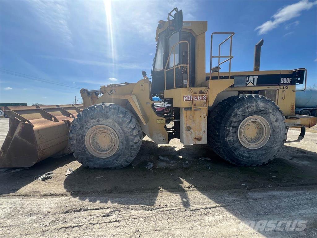 CAT 980F 輪胎式裝載機