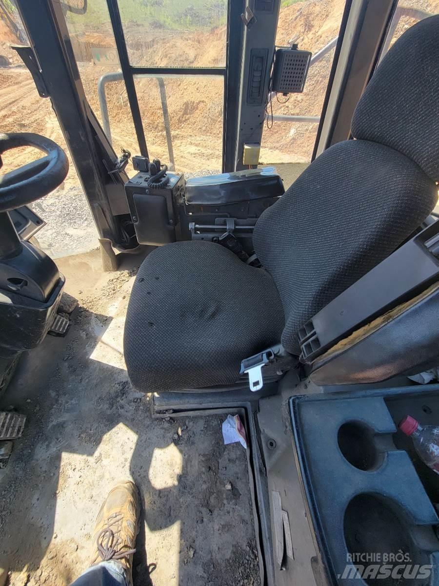CAT 980G 輪胎式裝載機