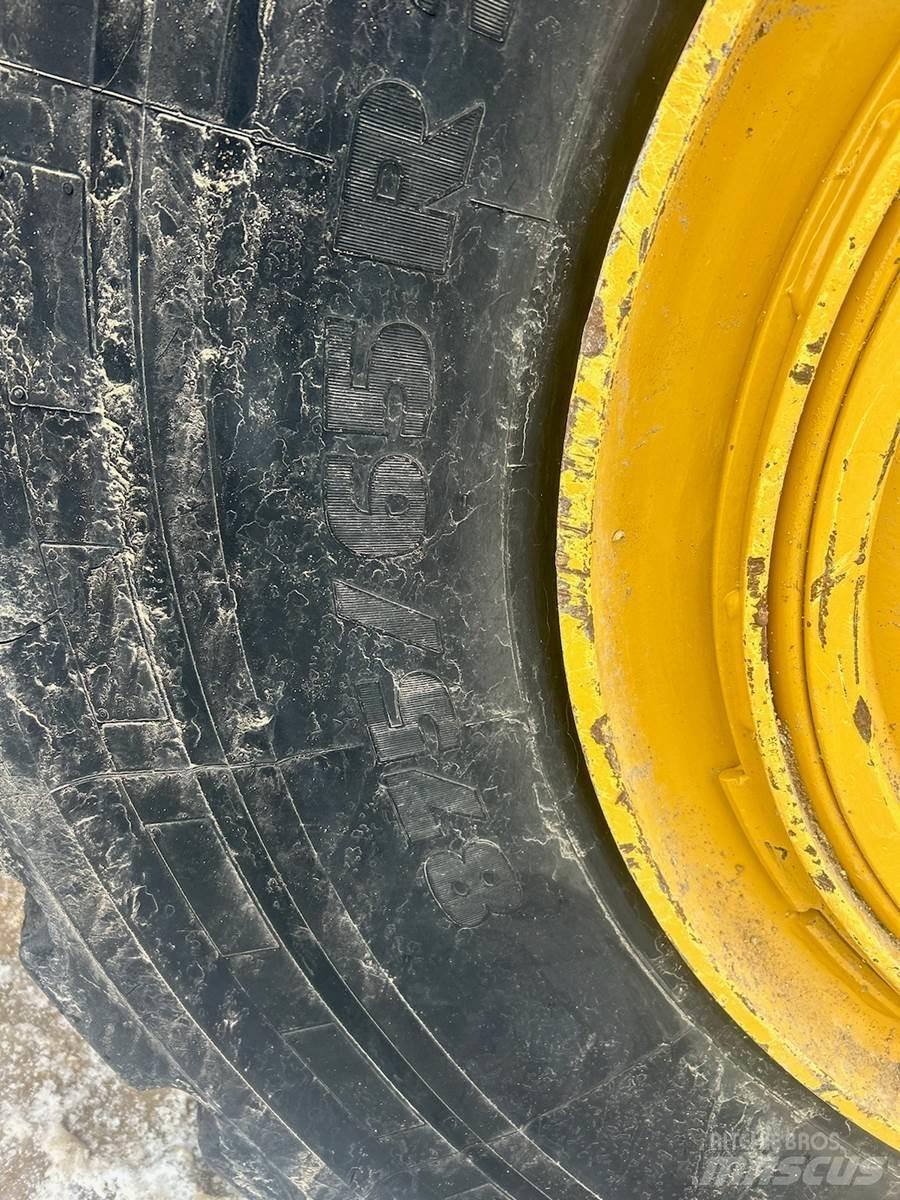 CAT 980M 輪胎式裝載機