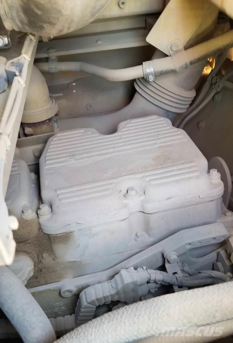 CAT 988K 輪胎式裝載機