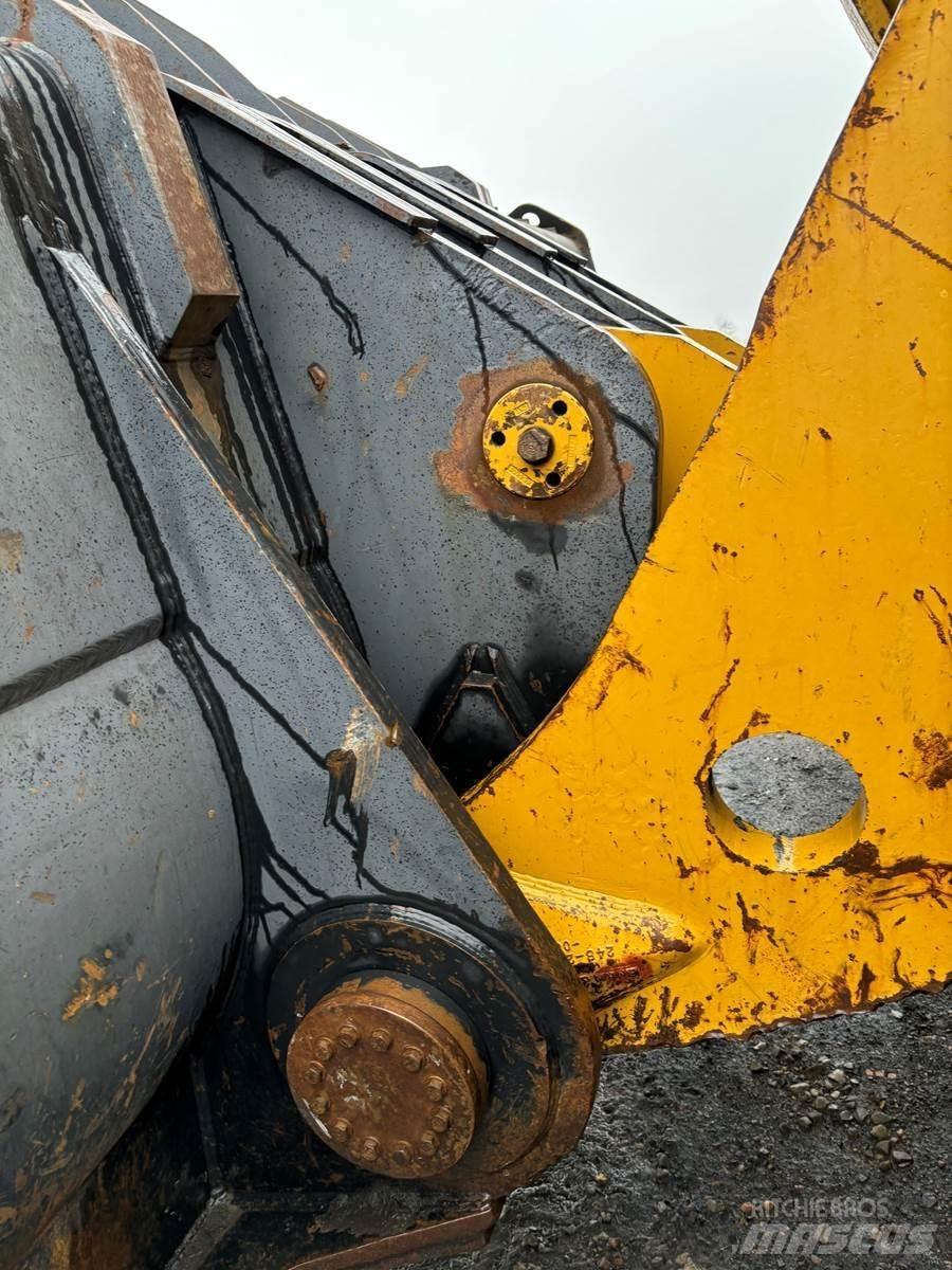 CAT 993K 輪胎式裝載機