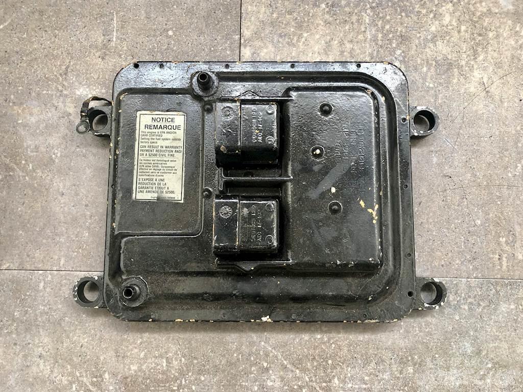 CAT C12 電子設備