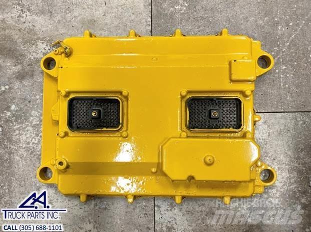 CAT C13 電子設備