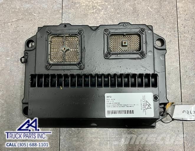 CAT C13 電子設備