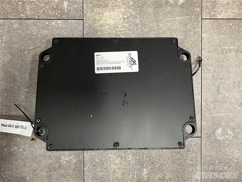 CAT C13 電子設備
