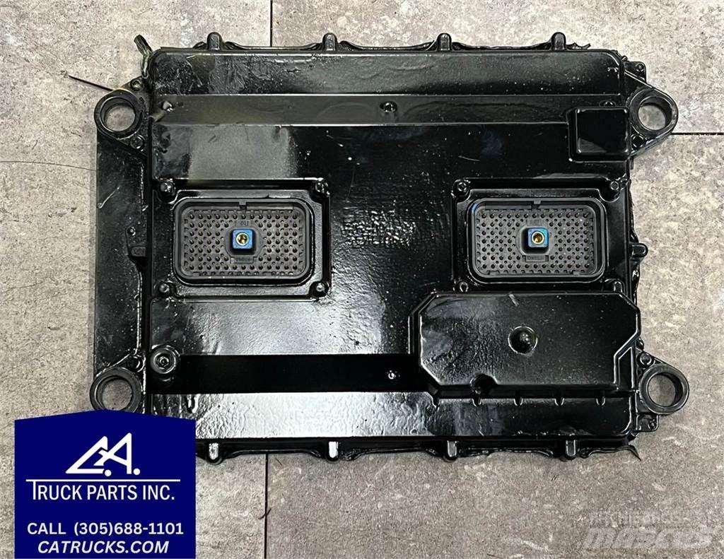 CAT C13 電子設備