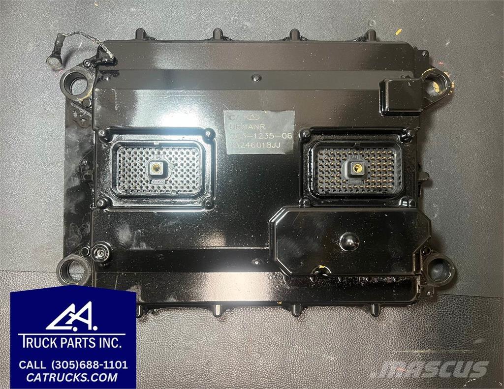 CAT C13 電子設備