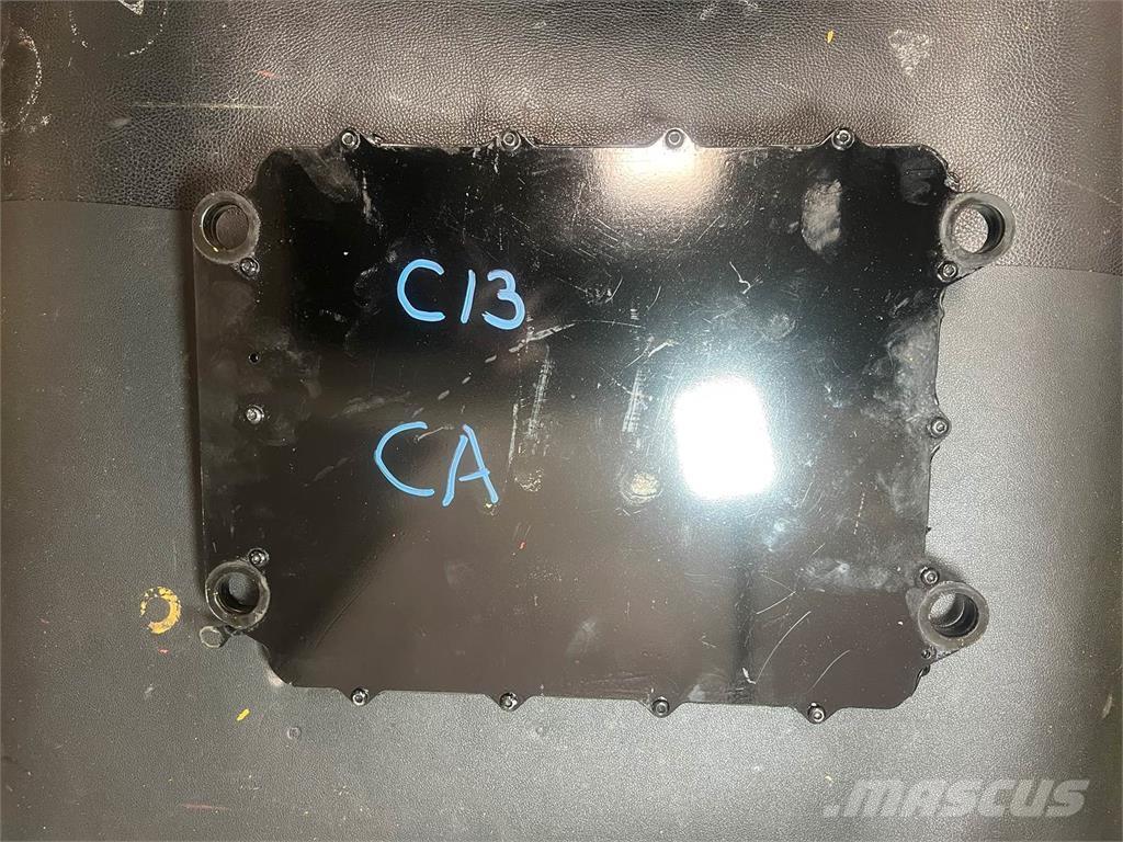 CAT C13 電子設備