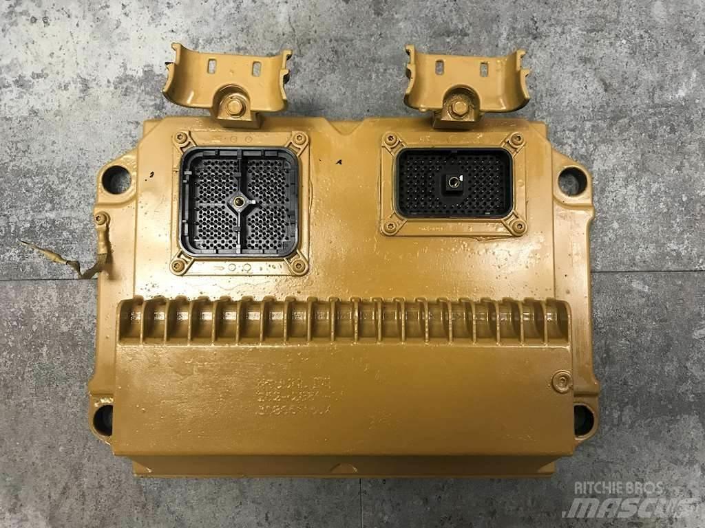 CAT C15 電子設備