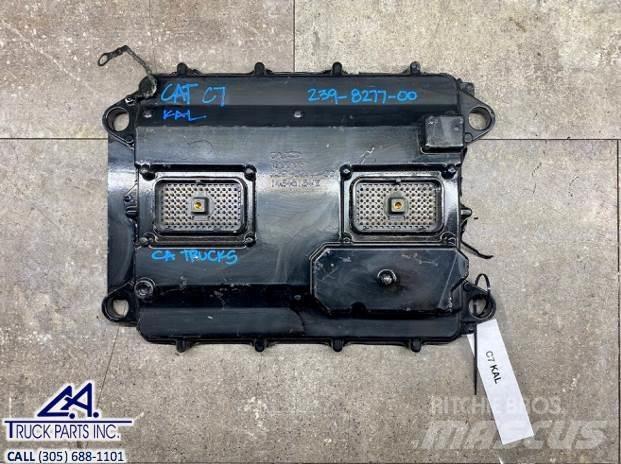CAT C7 電子設備