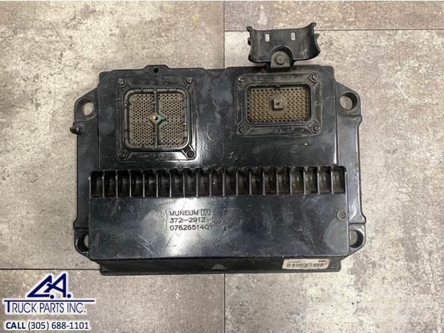CAT C7 電子設備