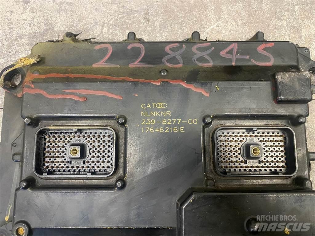CAT C7 電子設備