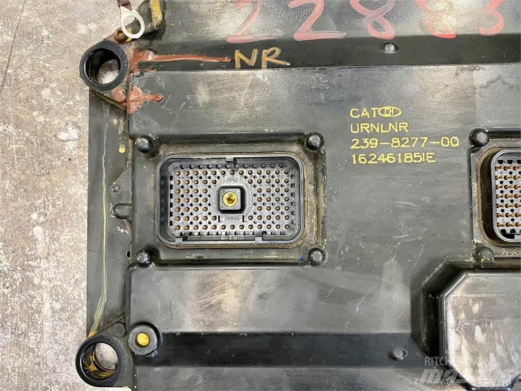 CAT C7 電子設備