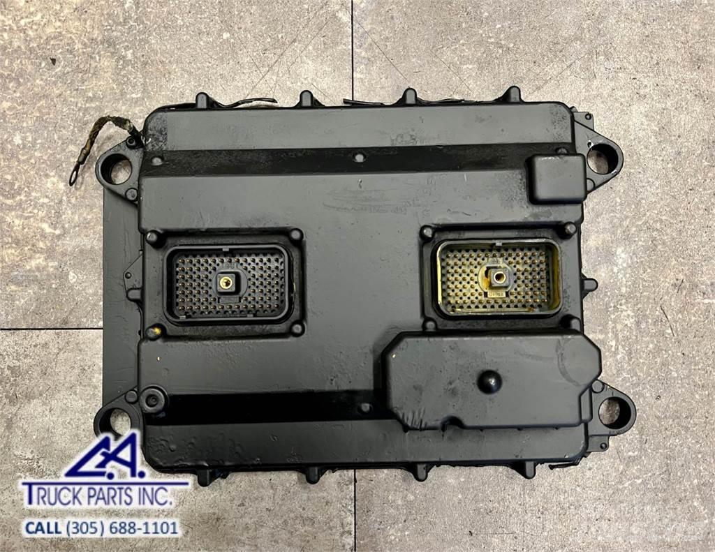 CAT C7 電子設備
