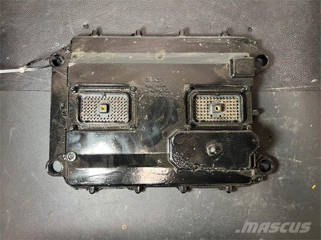 CAT C7 電子設備