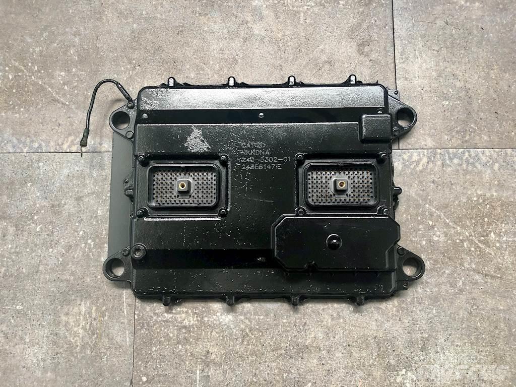 CAT C7 電子設備