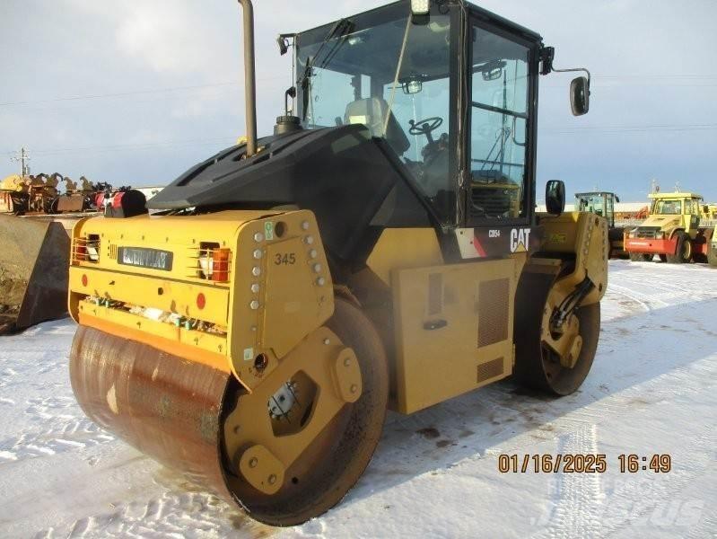 CAT CD54 膠輪滾壓機