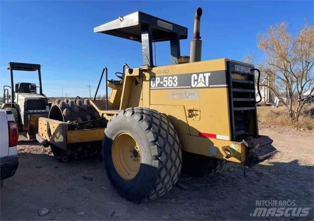 CAT CP563 單輪滾壓機