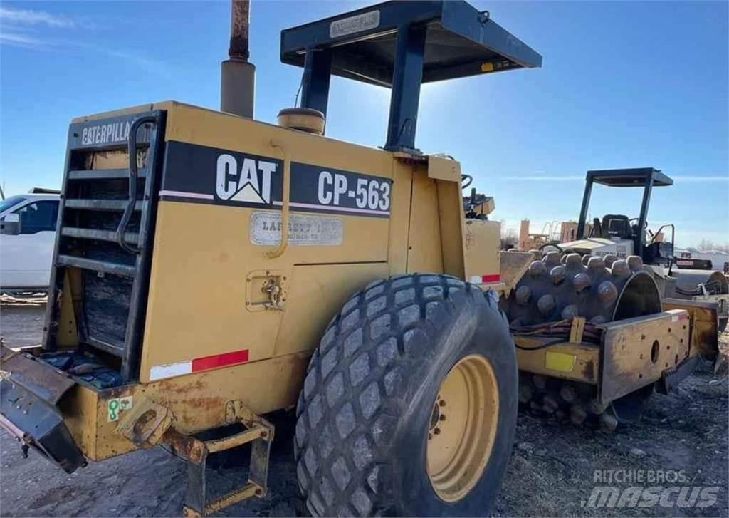 CAT CP563 單輪滾壓機