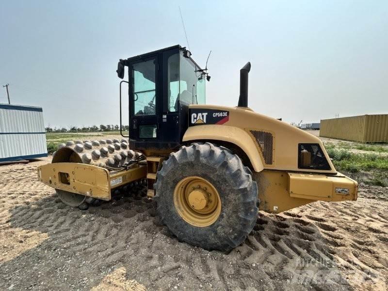 CAT CP563E 土壤壓實機