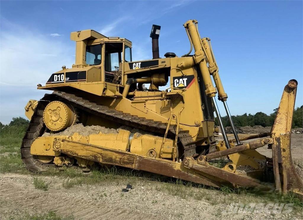 CAT D10 履帶推土機